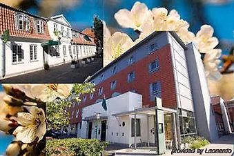 Herløv 3*